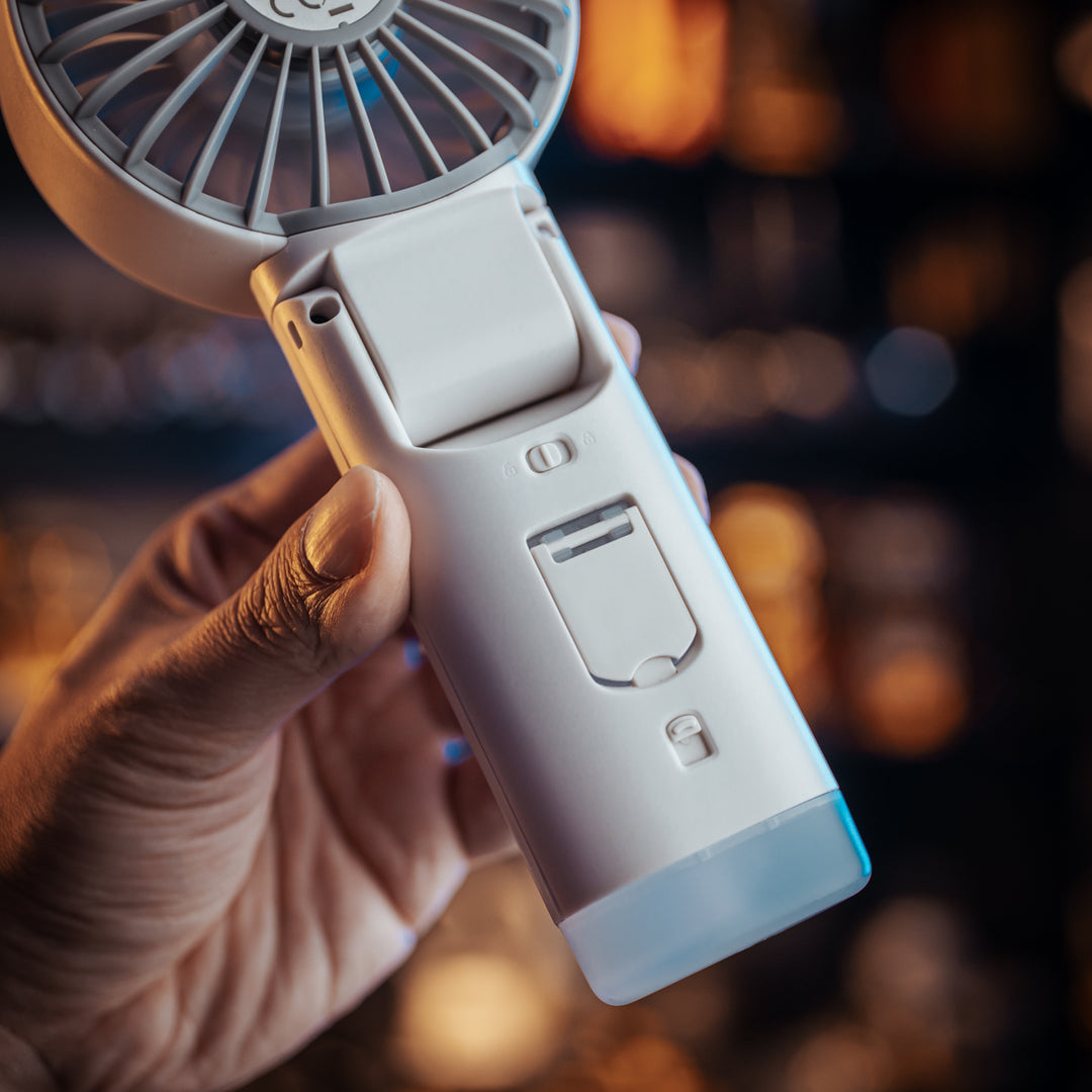 izzCool 30 (White) - Foldable Air Conditioner Fan (3,500mAh)
