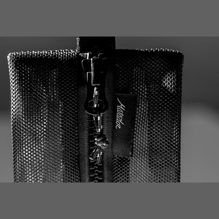 Mesh Organizer Bag Set in use
