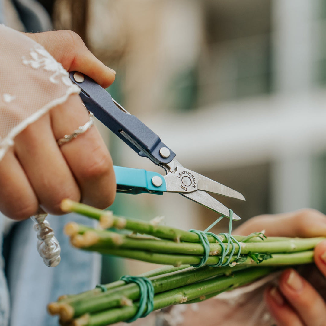 Leatherman Micra - Lavender Mist trimming flower stems - Nitecore Singapore