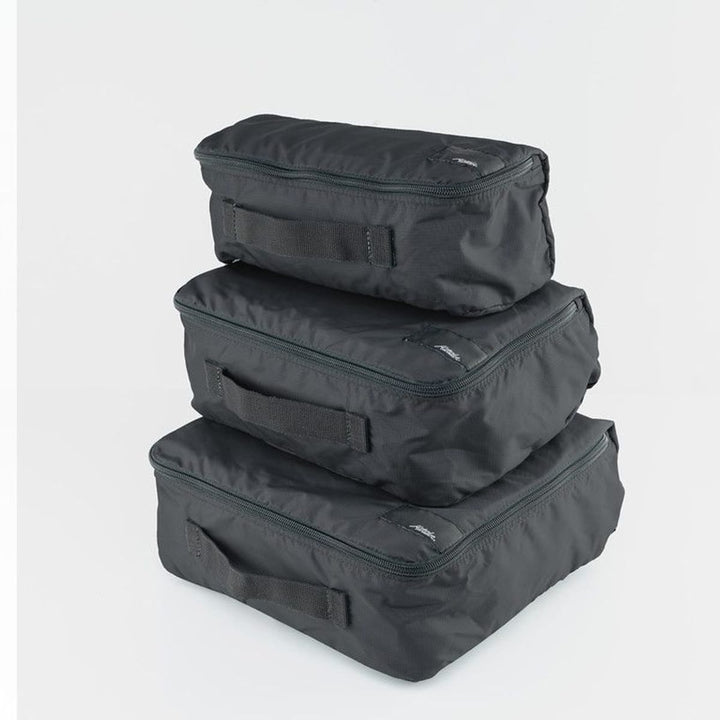 Packing Cube Set in use