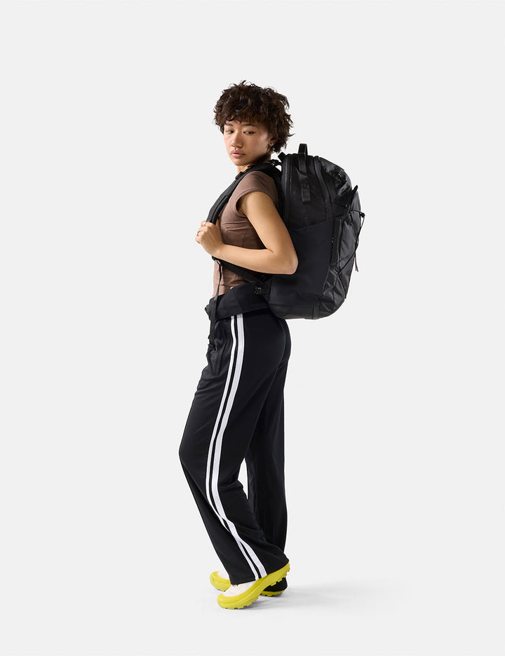 Matador 35L Global Travel Pack in Black - on-model video