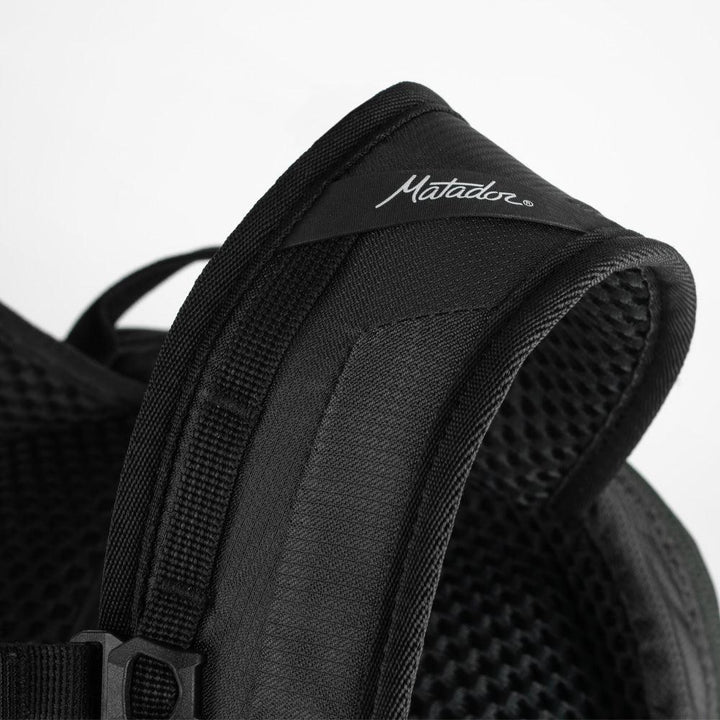 Beast18 Ultralight Technical Backpack - 18L - Nitecore Singapore
